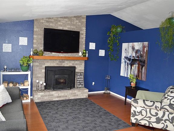 5th image of 551 Northwood Dr