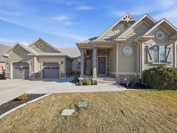 8494 N Turnberry Rd, Eagle Mountain, UT 84005