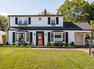260 Curtis Ave, Carle Place, NY 11514