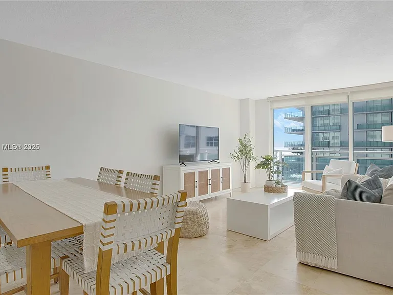 6917 Collins Ave #705 — Photo 4