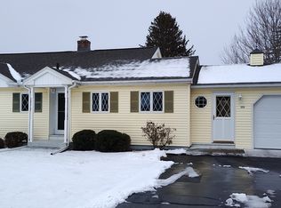 325 Kibbe Rd, East Longmeadow, MA 01028