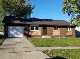 206 W Clark St, Garrett, IN 46738