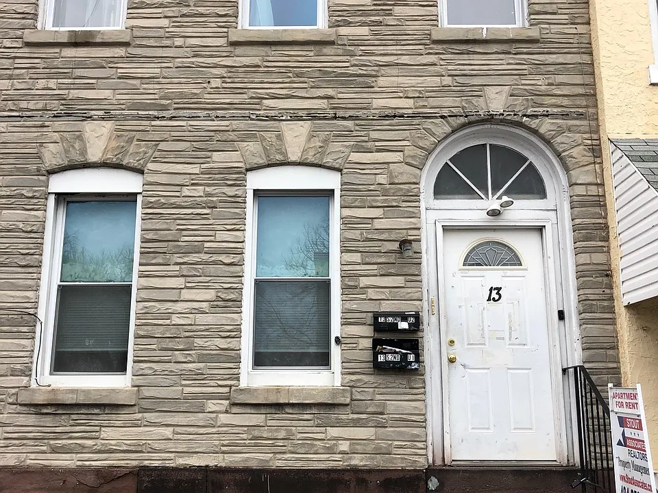 13 S 2nd St #1