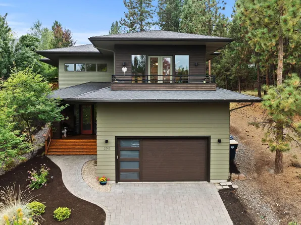 2742 NW Rainbow Ridge Dr, Bend, OR 97703