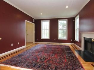 3 Ogrady Cir, Stoneham, MA 02180