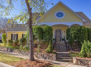 108 Parkside Cir, Chapel Hill, NC 27516