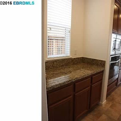 3rd image of 2727 Reddington Way