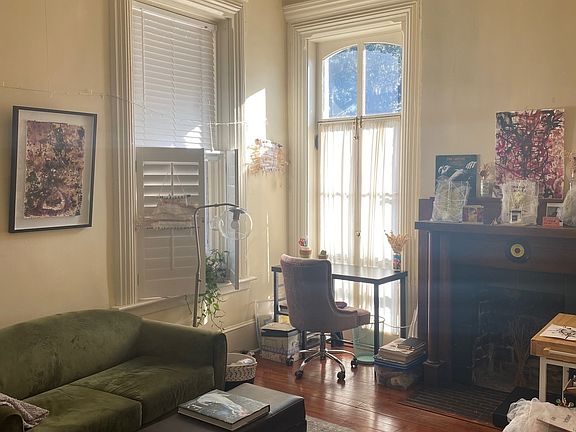 5th image of 107 W Liberty St APT 1
