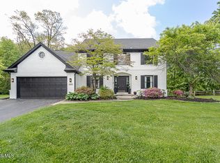 8629 Saint George Dr, Holland, OH 43528