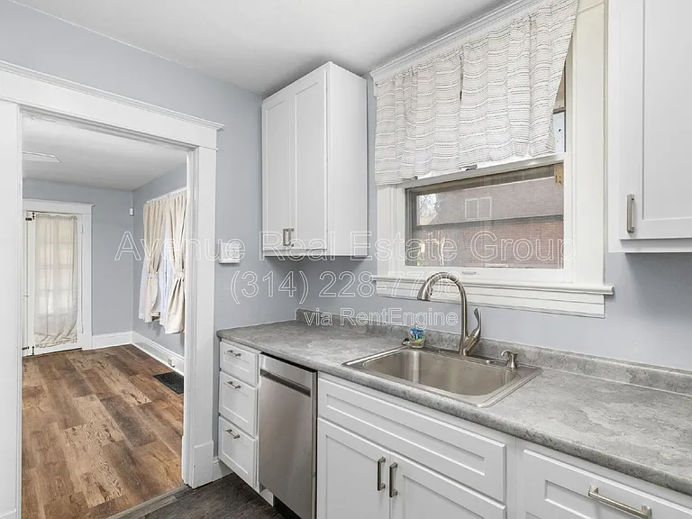 8009 Monroe Ave — Photo 19