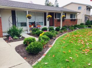 861 Byron Dr, Milford, MI