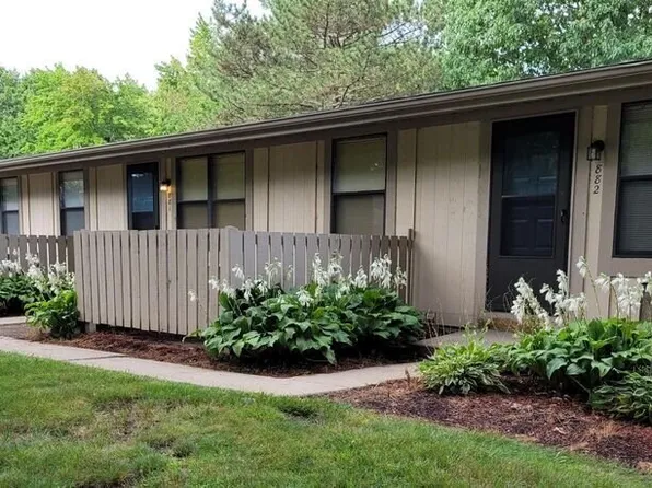 223 Cedargate Ct, Michigan City, IN