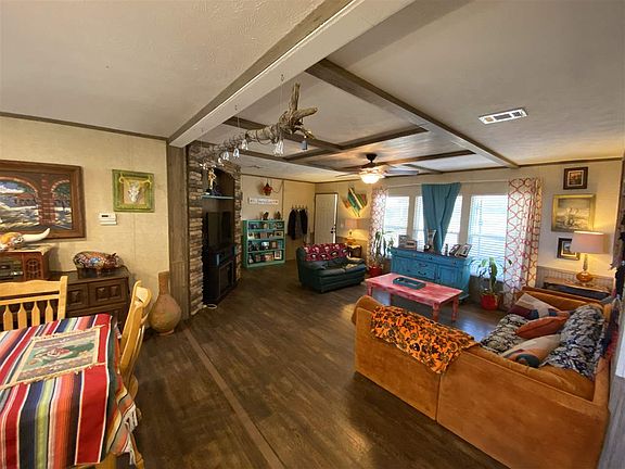 3rd image of 701 Deer Springs Dr