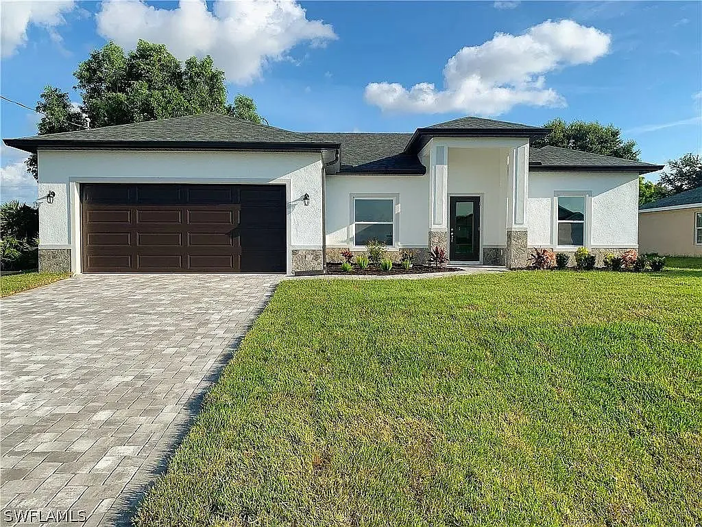 2802 NW 3rd Ave — Photo 1