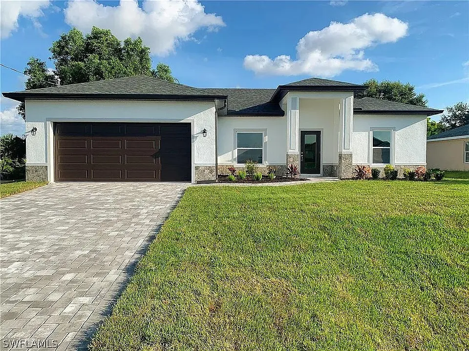 2802 NW 3rd Ave