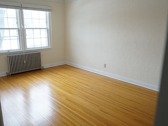 4th image of 1861 Randolph Ave APT 105