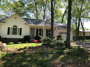 28 Chosen Ct, Greer, SC 29650