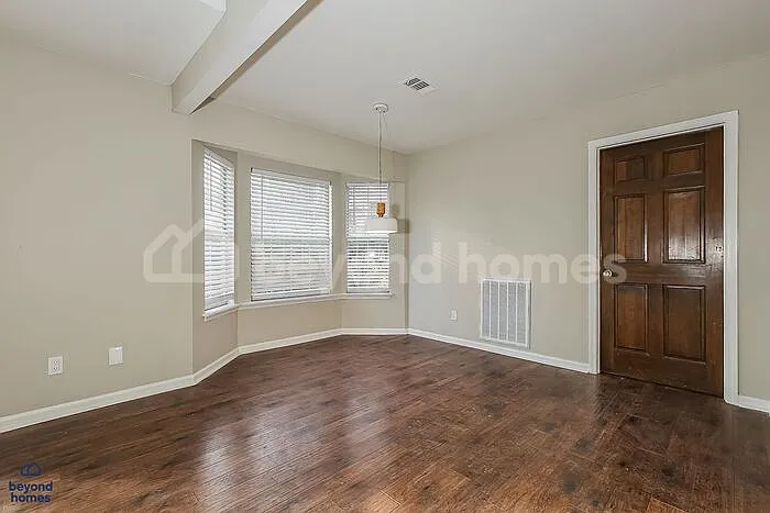 10 Wild Cherry Ct — Photo 5
