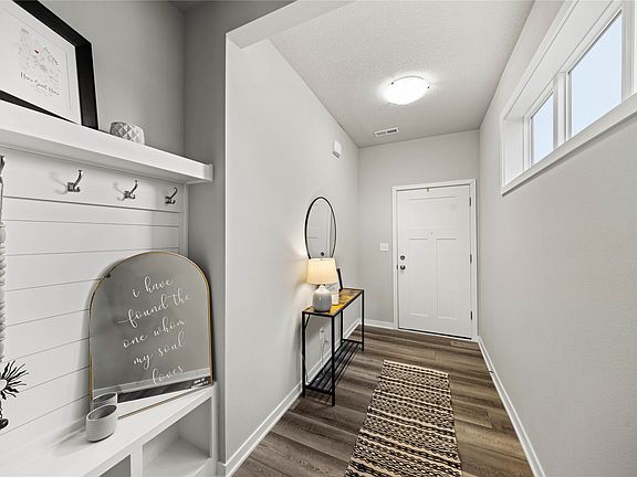 3rd image of 1235 NW 33rd Ln