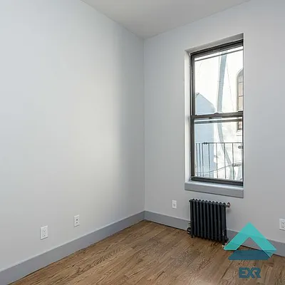 Rented by EXR | media 26