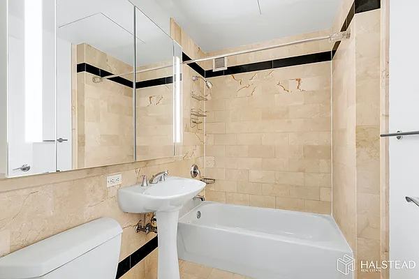 Rented by Halstead Real Estate | media 28