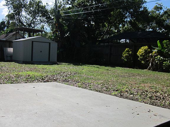 4th image of 8390 56th Way N