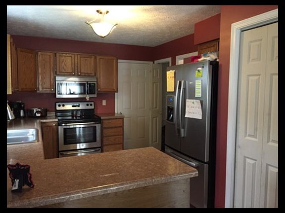3rd image of 269 Poplar Grove Dr