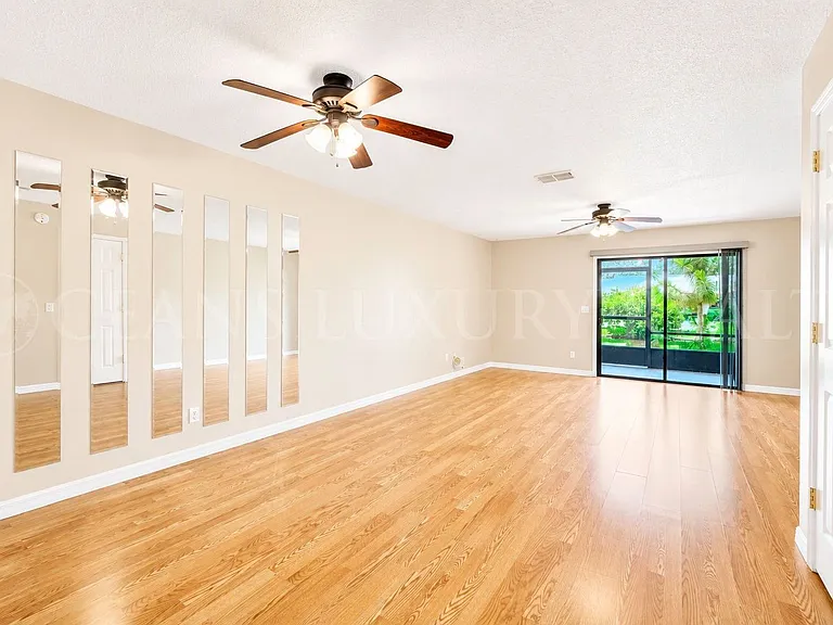 158 White Fawn Dr — Photo 8