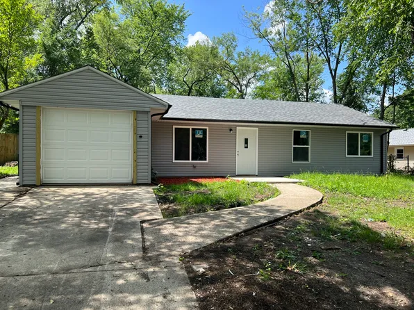 223 Marquette St, Park Forest, IL 60466