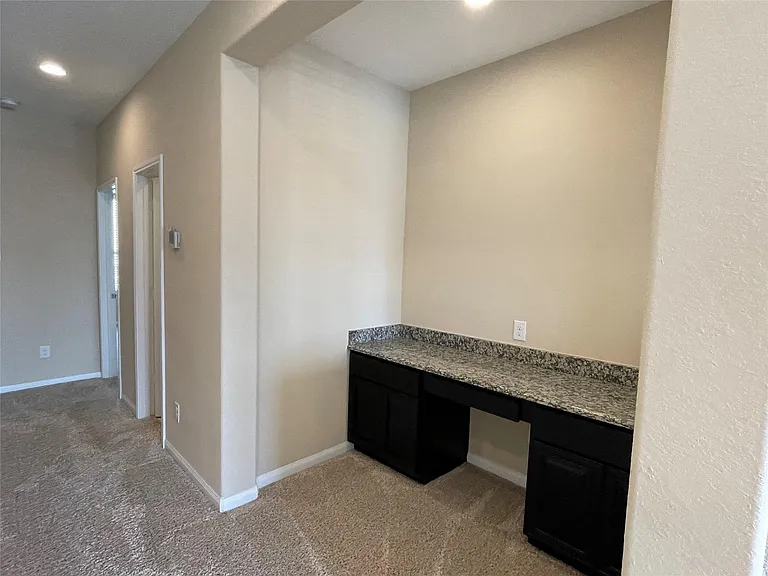10418 Quiet Courtyard Rd — Photo 34