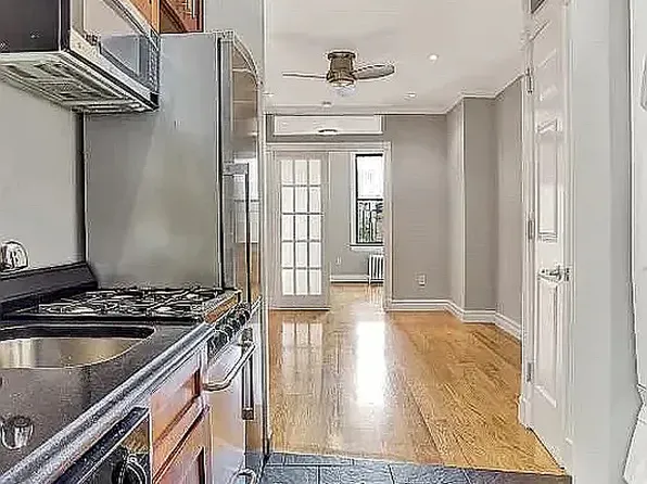 279 East 10th Street image 1 of 5