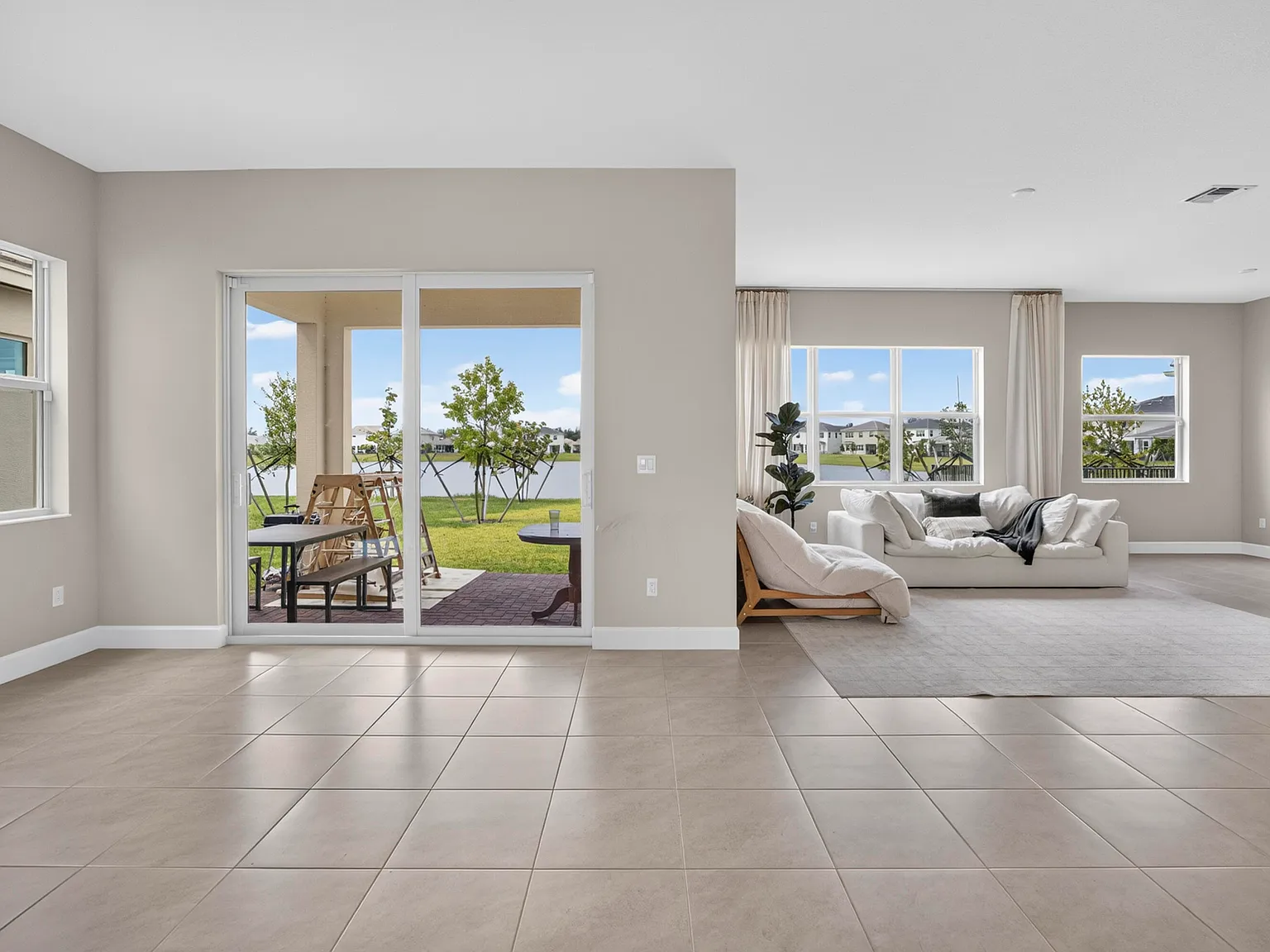 4 bed, 3.5 bath, 2912 sqft, $4,800 — Photo 3