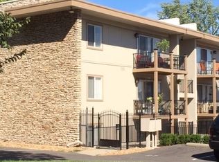 3955 Warwick Blvd APT 4, Kansas City, MO 64111