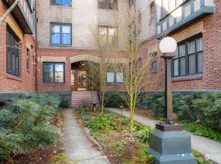 409 16th Ave E APT 17, Seattle, WA 98112