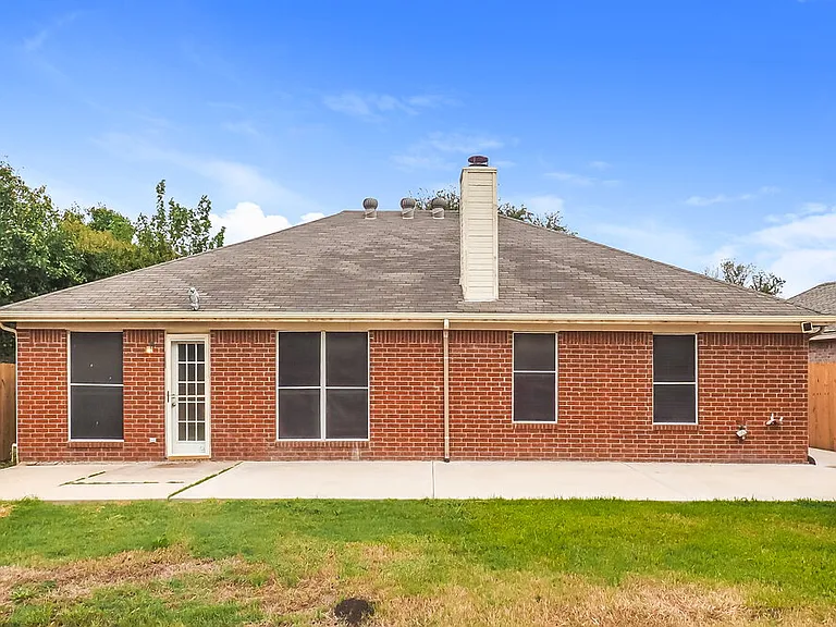 317 Willowstone Trl — Photo 16