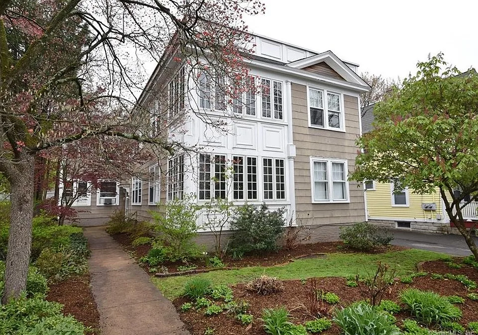 24 Plant St #4