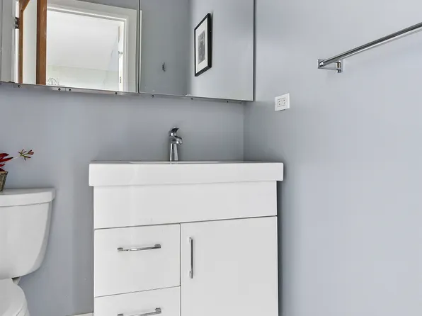 445 5th Avenue image 8 of 10