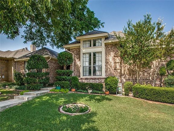 2nd image of 3909 Flintridge Dr