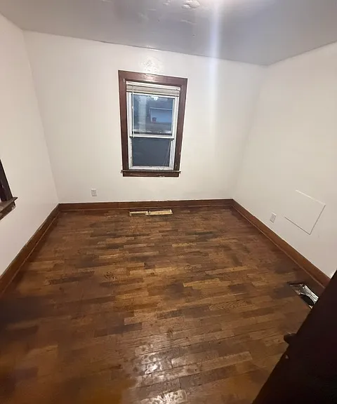 1104 Marshall Ave — Photo 5