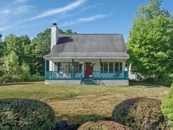 44 Bridgham Road, New Gloucester, ME 04260