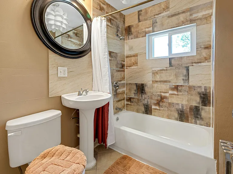 127 S Burnett St #1 — Photo 27