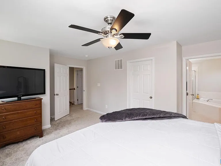 662 Holly Hill Dr — Photo 13