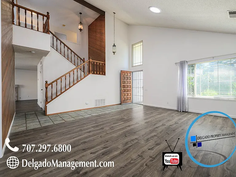 332 Robles Way — Photo 6