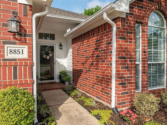 4th image of 8851 Catawissa Dr