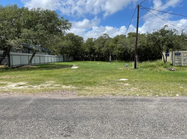 829 S Fuqua St LOT 7, Rockport, TX 78382