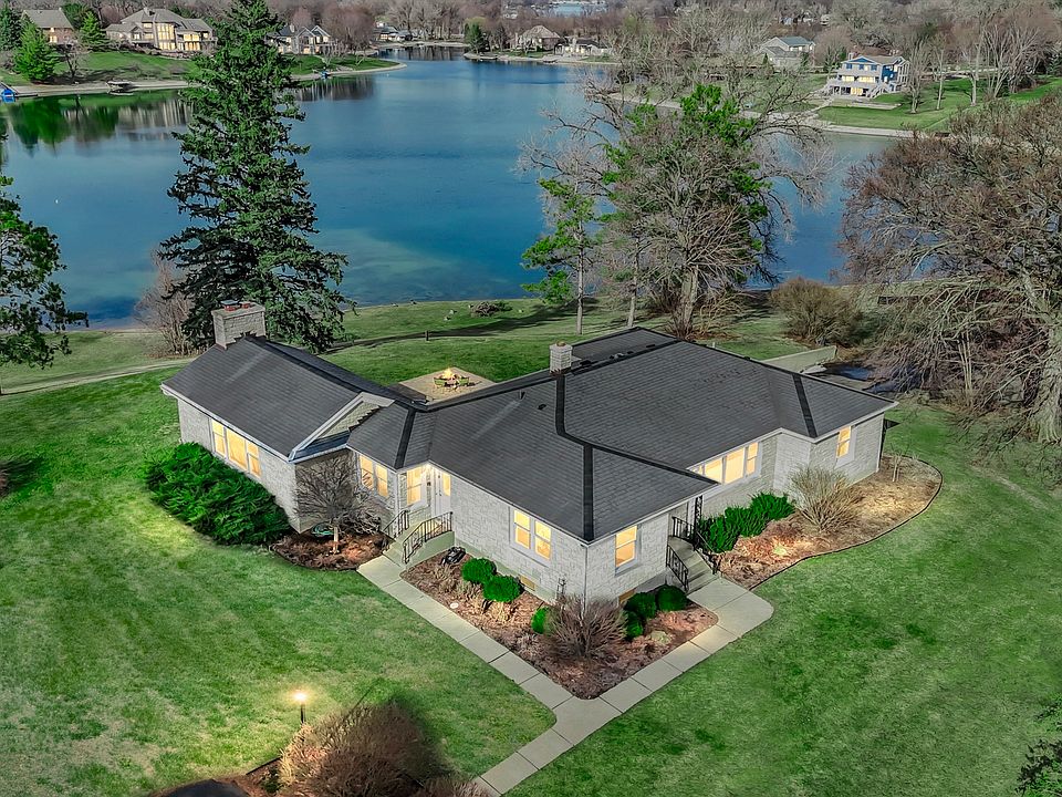 1st image of 512 Bay Rd