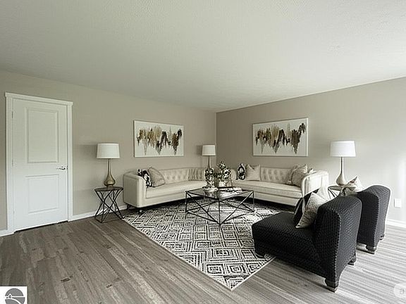 5th image of 3790 Woodgate Dr