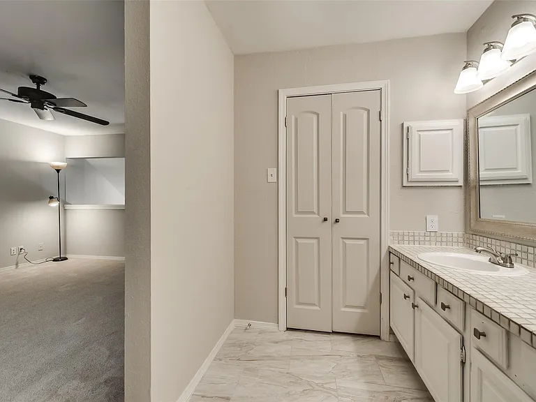 18240 Midway Rd #302 — Photo 27