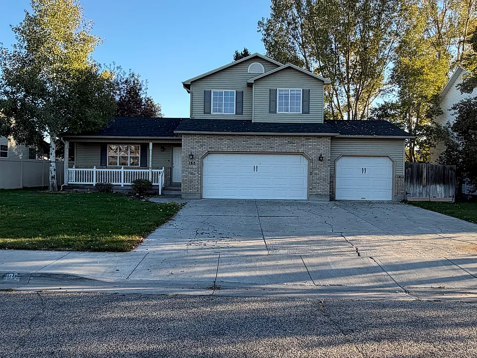 185 Harrisburg Ln