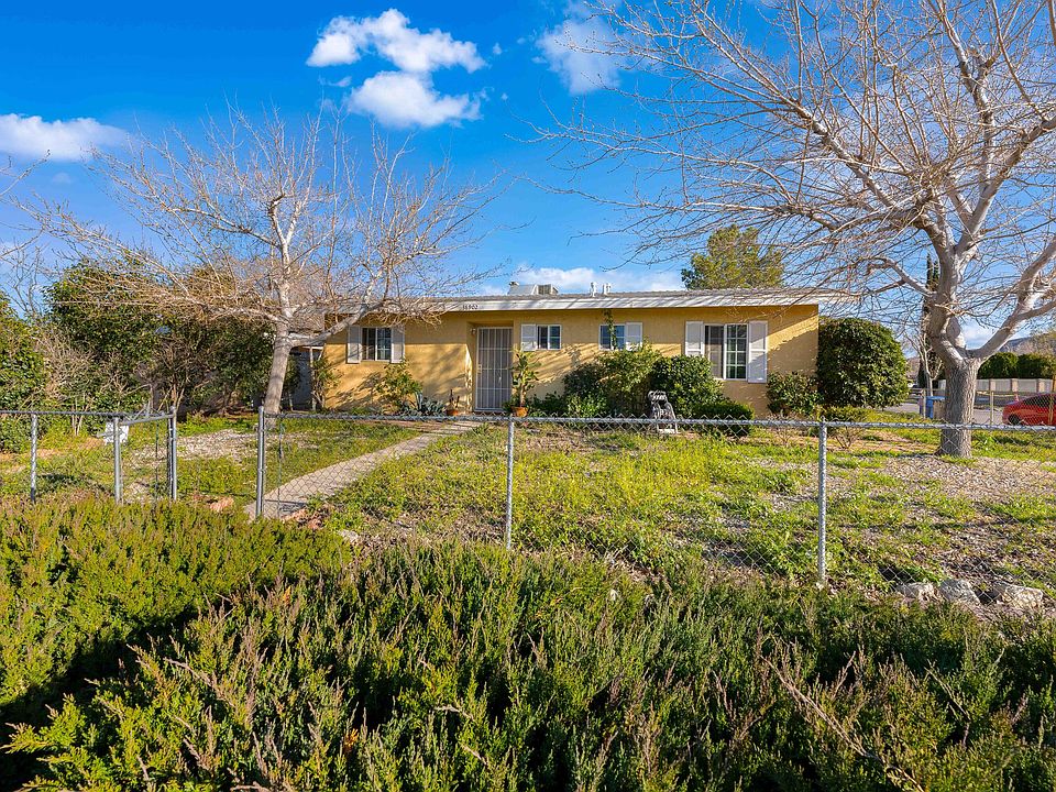 2nd image of 38902 Ocotillo Dr